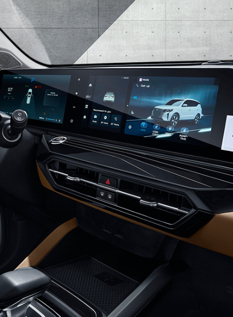 3 concessionario Cuneo EMC7 il nuovo SUV spazioso full optional - EMC