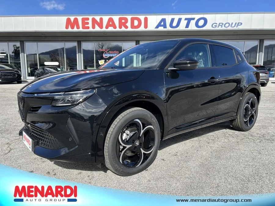 017899 00 H concessionario Cuneo <div class="carmark">Alfa Romeo Junior</div><div class="motor">1.2 145 CV Hybrid eDCT6 Ti</div>