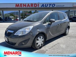 <div class="carmark">Opel Meriva</div><div class="motor">1.4 100CV Elective</div>